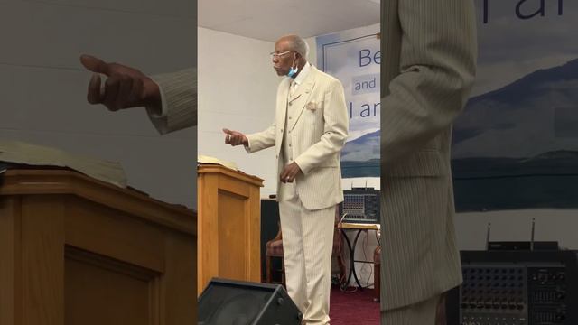 Rev. Douglas C. Robinson. Habakkuk chapt 2 (1) The King Is Coming Theological Christian Center смотреть онлайн