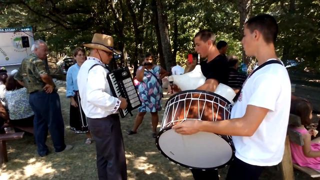 Гайда, тъпан и акордеон смотреть онлайн
