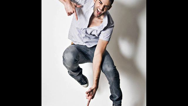 Chris Salvatore - I Kissed A Boy смотреть онлайн