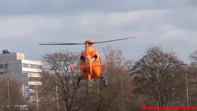 [Spektakulärer Start vom Christoph 9] Großeinsatz der Feuerwehr Ratingen смотреть онлайн