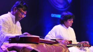 Chitravina N Ravikiran & Mandolin U Srinivas present Ravikiran's varnam in Reetigowla