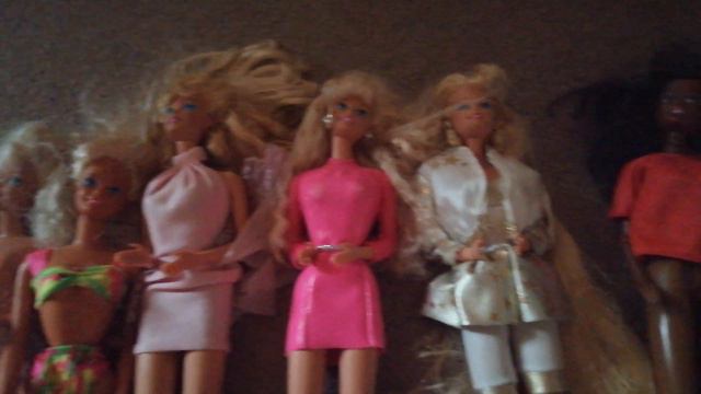 more Barbie donations for the shredder. смотреть онлайн