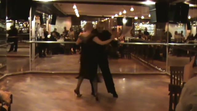TANGO LA CUMPARSITA MAESTRO S, DANIEL GIMÉNEZ Y ANIELISE MARTINS смотреть онлайн