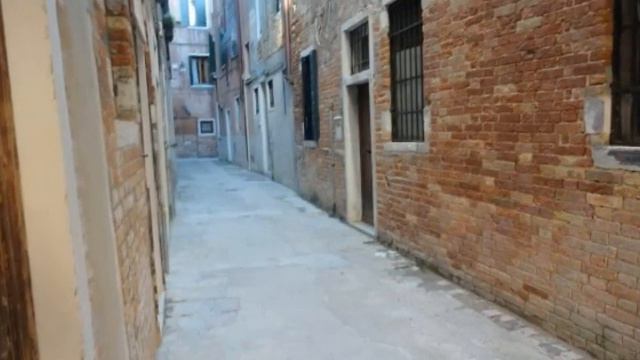 Venezia - In cale - Poesia di Domenico Varagnolo смотреть онлайн