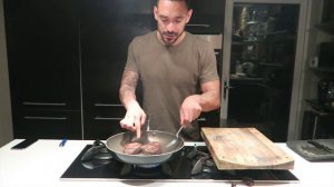 How To Cook The Perfect Steak / Men's Everyday Essentials / Carl Thompson