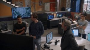 NCIS 20x05 (2) Knight is wearing Palmer's shirt