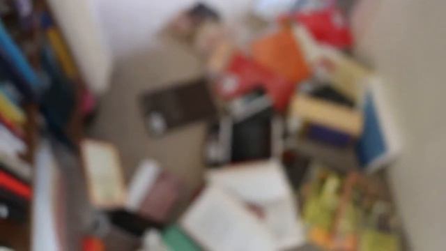 NON-FICTION BOOKSHELF TOUR | May 2017 смотреть онлайн