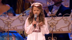 Mashup / Amira Willighagen / Emanne Beasha / "O Mio Babbino Caro" /