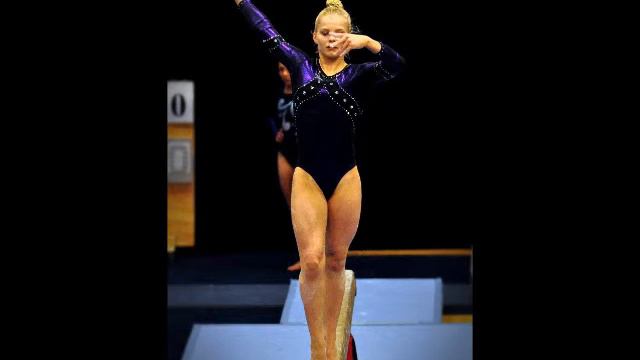 Julia Rumbutis (SWE) - 2009/2012 Floor Music смотреть онлайн
