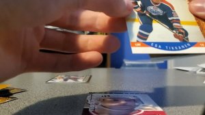 opening 6 random packs of hockey cards