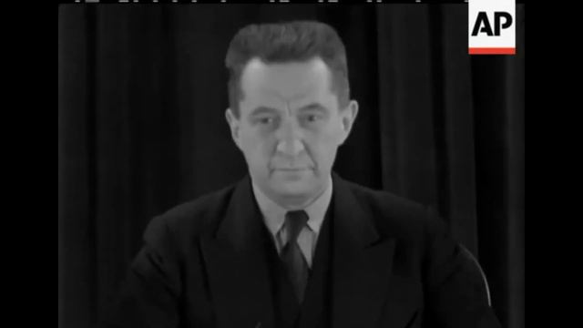 Александр Фёдорович Керенский в 1931 году \ Alexandr Kerensky in 1931 смотреть онлайн