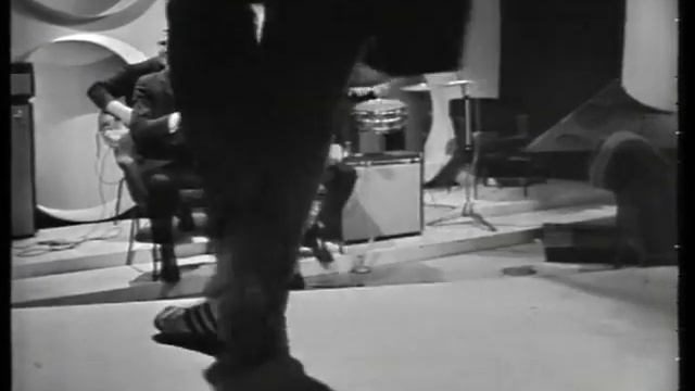 Spede Show - Orkesterin johto jaloilla смотреть онлайн