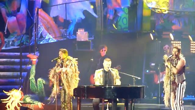 Take That - Up All Night - Odyssey Arena, Belfast. 5th May 2015 смотреть онлайн