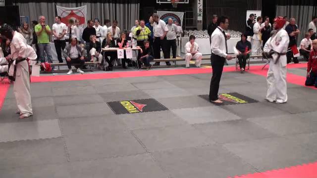 Dan Small v Lloyd Edwards смотреть онлайн