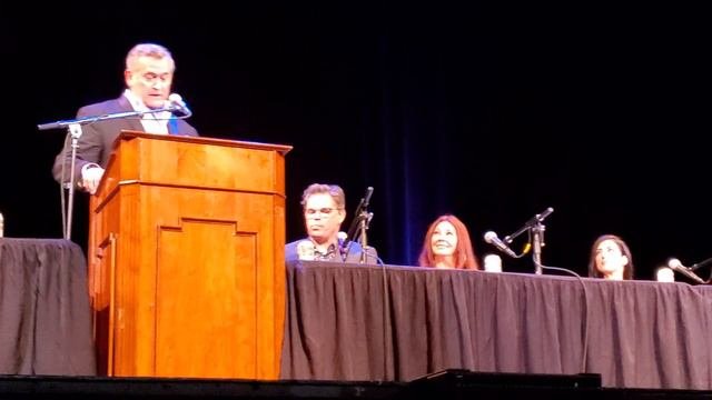 Bruce Campbell Responding To Cassandra Peterson, Aka Elvira, During The Roast.