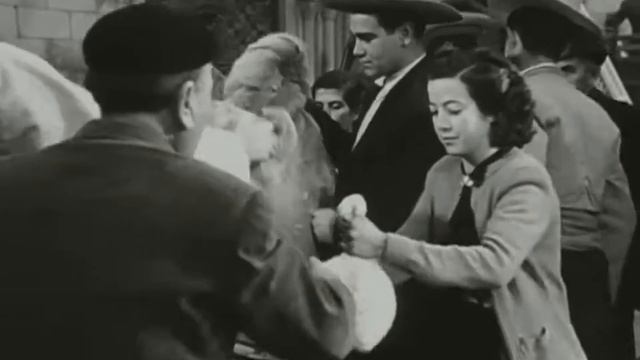 Análisis de ¡Bienvenido, Mister Marshall! (1953), de Luis García Berlanga. смотреть онлайн