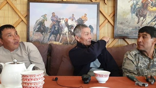 Кол алдында иштегендер менен Табыкенин тамашалары - I смотреть онлайн