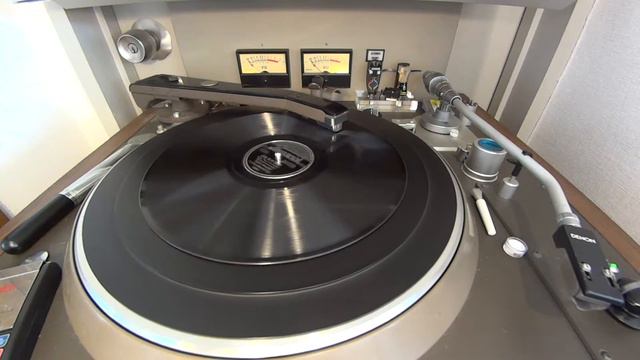 Billie Holiday / April In My Heart смотреть онлайн