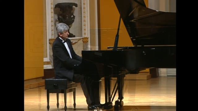 Vladimir Ovchinnikov plays Scriabin Etudes op.42 no. 1- 6 смотреть онлайн