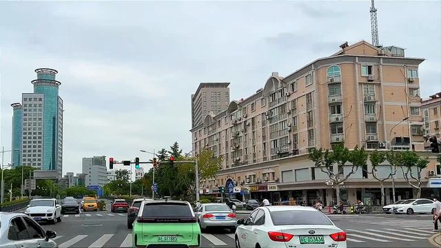 Kunshan, Jiangsu Province, China. 昆山市  Куньшань (2000000)