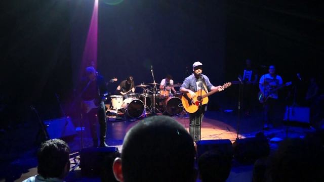 Ir  - La Saga Con Irvin Carballo (Teatro solis 23/12/2015) смотреть онлайн