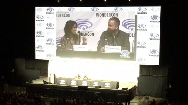David F Sandberg Talks Shining Music Annabelle 2 & James Wan WonderCon 2027 смотреть онлайн
