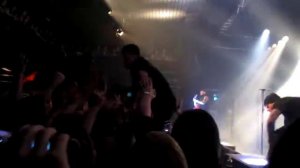 Good Charlotte Live @ Lausanne (22.01.2011)  - Joel Madden in the crowd