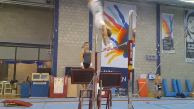 Rtc Turnen Heren: Thomas reuzenzwaai. смотреть онлайн