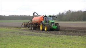 John Deere 7530 injecting slurry.