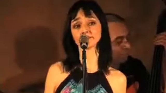 Maria de Medeiros - Samba e amor смотреть онлайн