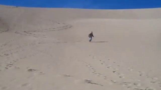 Mike Vernon Coming Down a Steep Dune смотреть онлайн