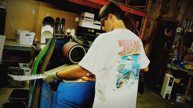 Ski Repair at SnowSportDeals.com смотреть онлайн