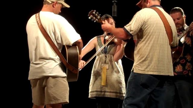 "LIVE" Kimber Ludiker Round 2 at Weiser National Oldtime Fiddlers' Contest 2010 смотреть онлайн