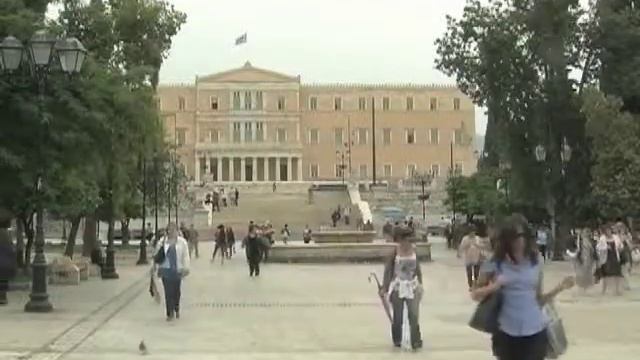 Grčki veteran u ratu protiv mera štednje смотреть онлайн