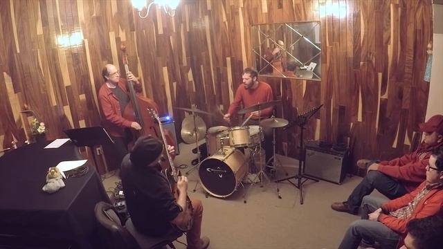 Very Early-Francisco Lelo de Larrea, Pedro Cervera, Agustin Bernal смотреть онлайн