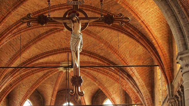 Niets is wat het lijkt. Het witte dorp. Lissewege . Kerk OLV Bezoeking Lissewege смотреть онлайн