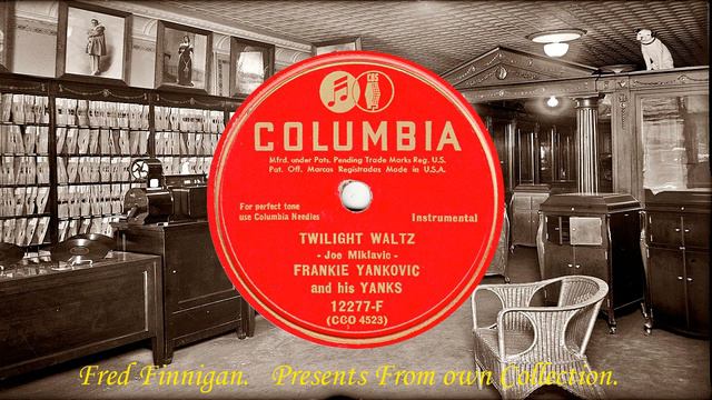 Frankie Yankovic & His Yanks - Twilight Waltz смотреть онлайн