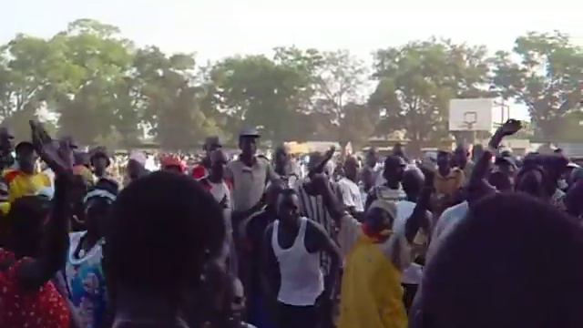 Dinka Deng Njal (Guak) Jump contest-Rumbek,South Sudan,Africa-Carlo Grossi. смотреть онлайн