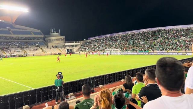 Δοκάρι Karim Ansarifard από την κερκίδα Super Cup 2023 - OMONOIA vs aris