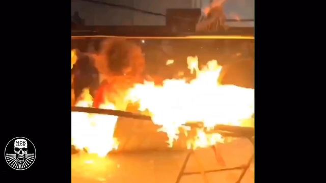 Markus Crane The Devils Big Red Dick. MV смотреть онлайн