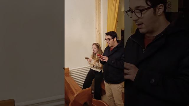 In una grotta, il mondo cambia rotta!.