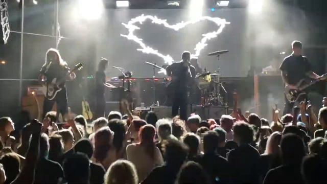 Frank Iero and the Future Violents- "Joyriding" LIVE 8/1/2019 DALLAS, TX смотреть онлайн