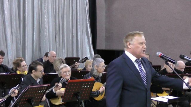 06 Я. Ядов – В. Козин «Любушка». ОРНИ Троицкий, солист Вячеслав Черепанов смотреть онлайн