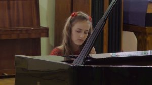 Anna Arsenjeva performs Keyboard Sonata in F major by Joseph Haydn