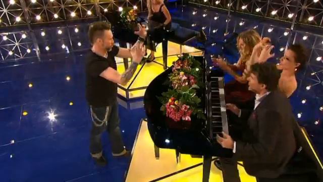 Caroline af Ugglas och Ralf Gyllenhammar -  800 grader (Så ska det låta 2011) смотреть онлайн