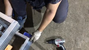 НЕ ВЫПОЛНЯЙТЕ ОТДЕЛКУ ЦОКОЛЯ, пока не посмотрите это видео! Монтаж цокольного сайдинга и отлива