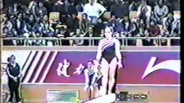 Kim Zmeskal - 1999 USA vs China (Li Ning Cup) Balance Beam смотреть онлайн