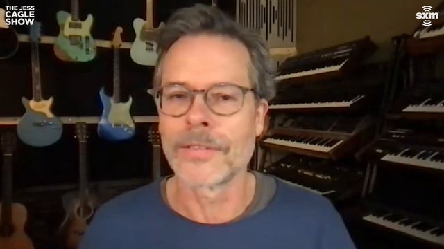 What Struck Guy Pearce as "Extraordinary" About 'Memento' Director Christopher Nolan смотреть онлайн