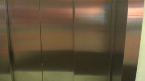 Лифты в ТЦ Весна