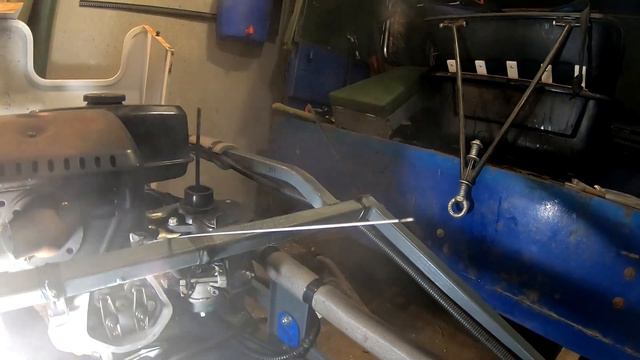 Проверка и регулировка клапанов на мотобуксировщике. Настройка газа в разных положениях.